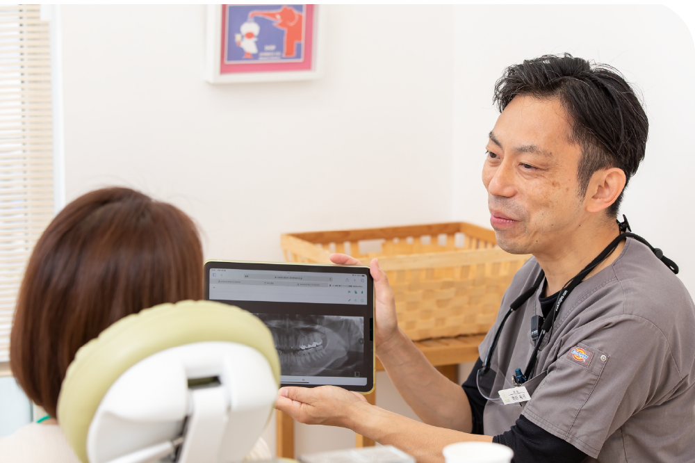 患者さんにわかりやすい説明する院長